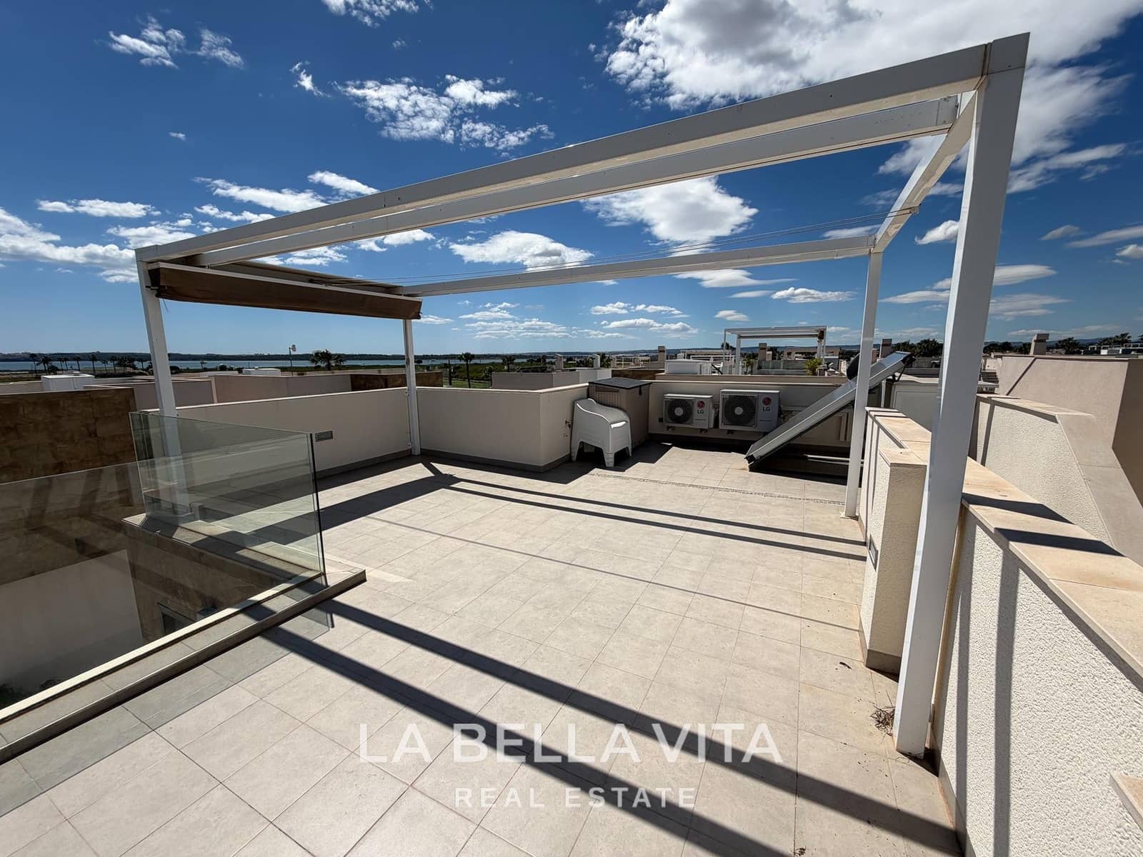 3 soverom Villa til salgs i Ciudad Quesada med svømmebasseng - € 399 000 (Ref: 9808167)