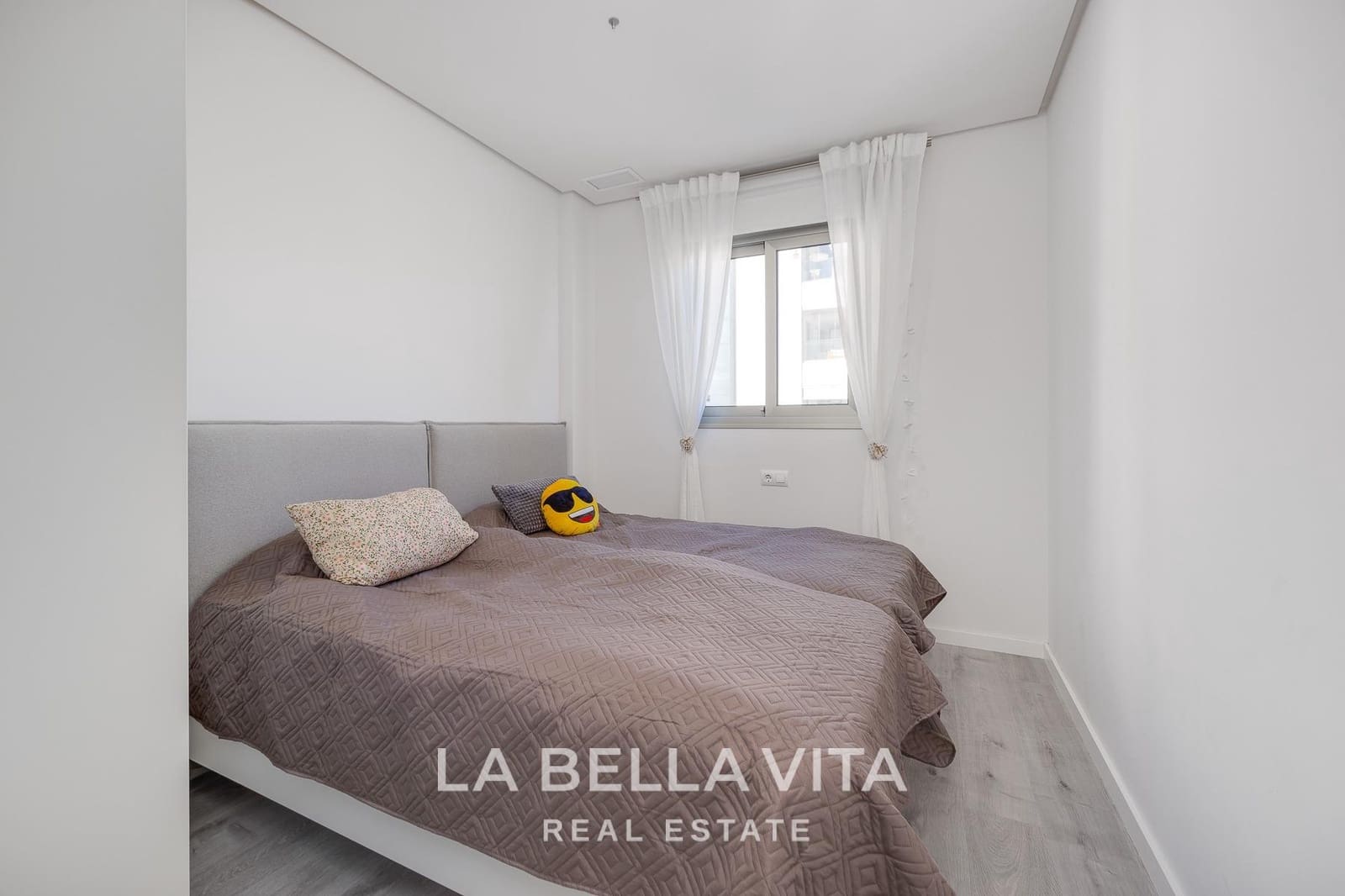 3 quarto Apartamento para venda em Villamartin com piscina garagem - 299 000 € (Ref: 9812289)