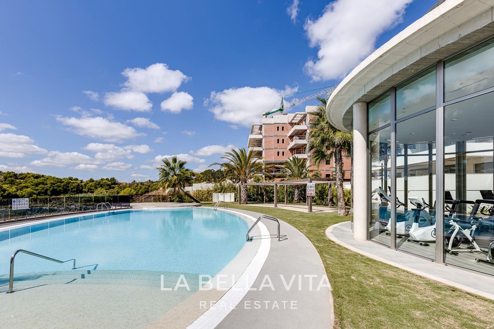3 quarto Apartamento para venda em Villamartin com piscina garagem - 299 000 € (Ref: 9812289)