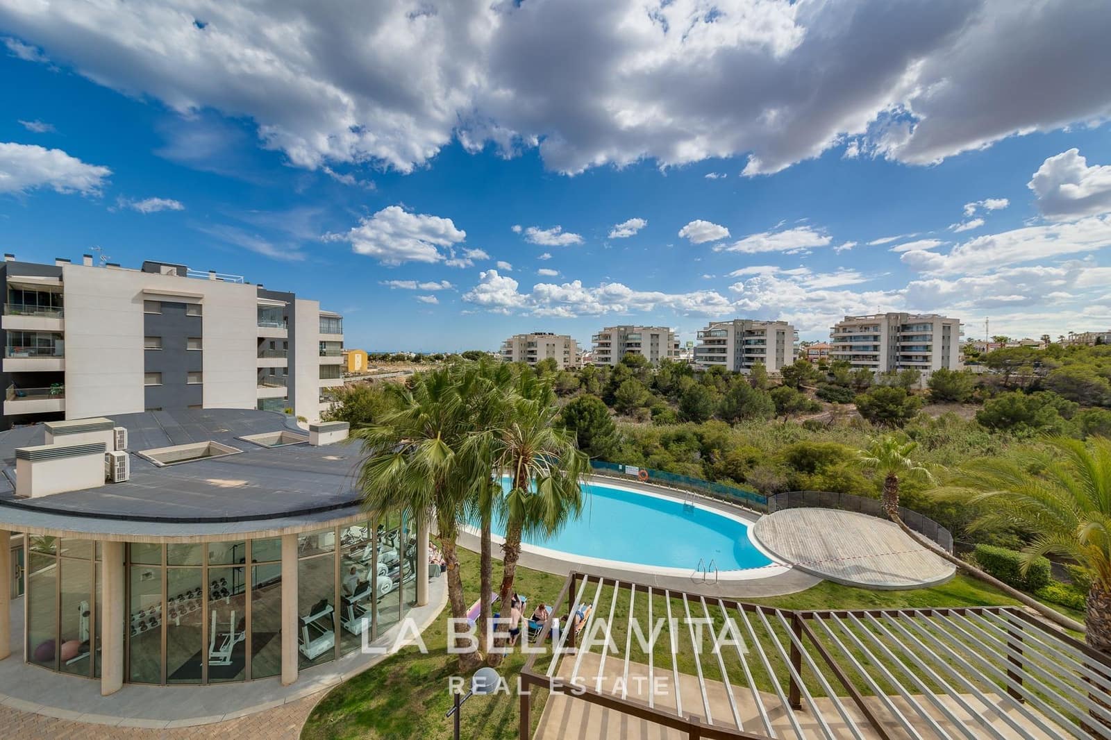 3 quarto Apartamento para venda em Villamartin com piscina garagem - 299 000 € (Ref: 9812289)