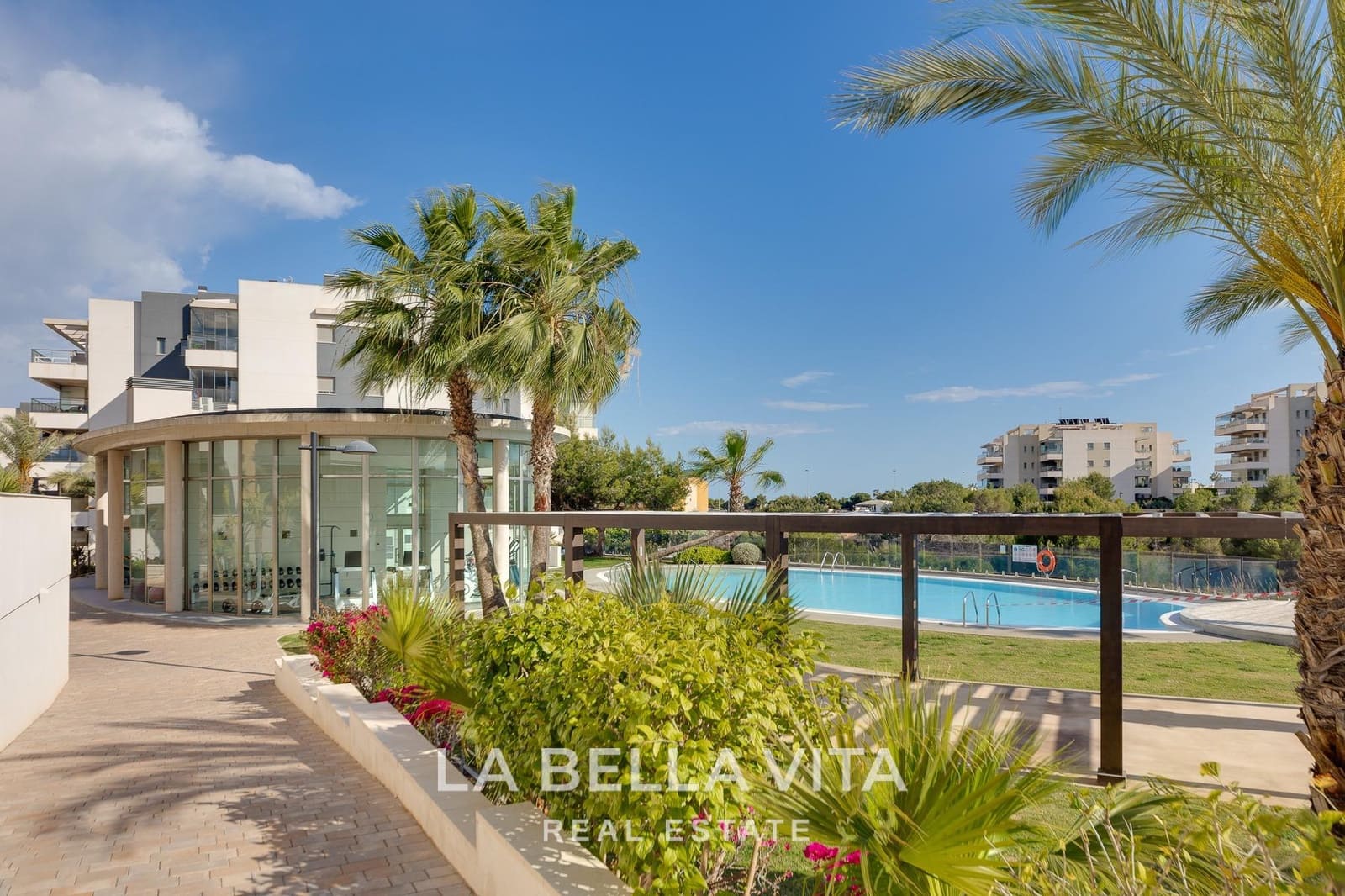 3 quarto Apartamento para venda em Villamartin com piscina garagem - 299 000 € (Ref: 9812289)