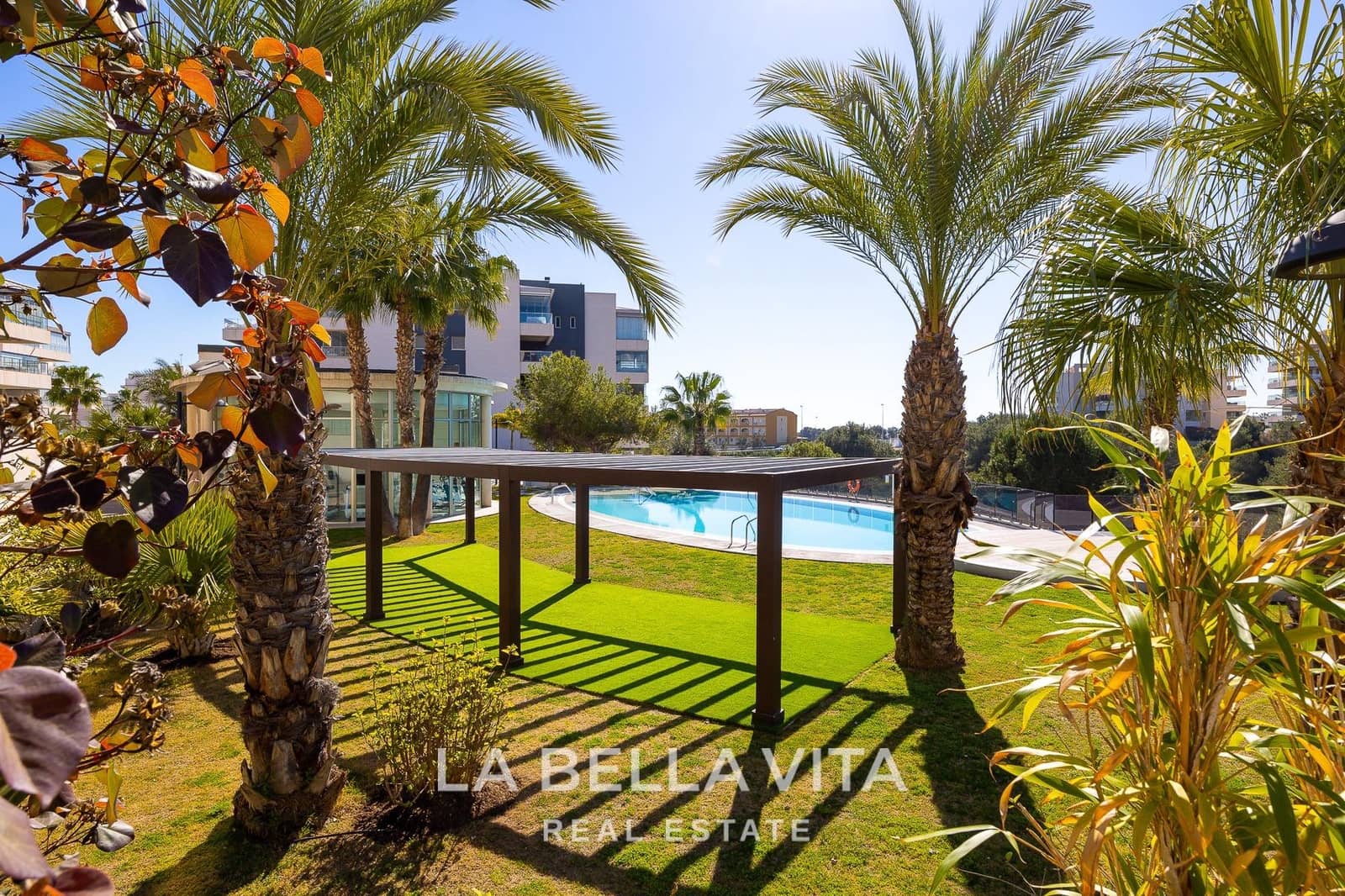 3 quarto Apartamento para venda em Villamartin com piscina garagem - 299 000 € (Ref: 9812289)