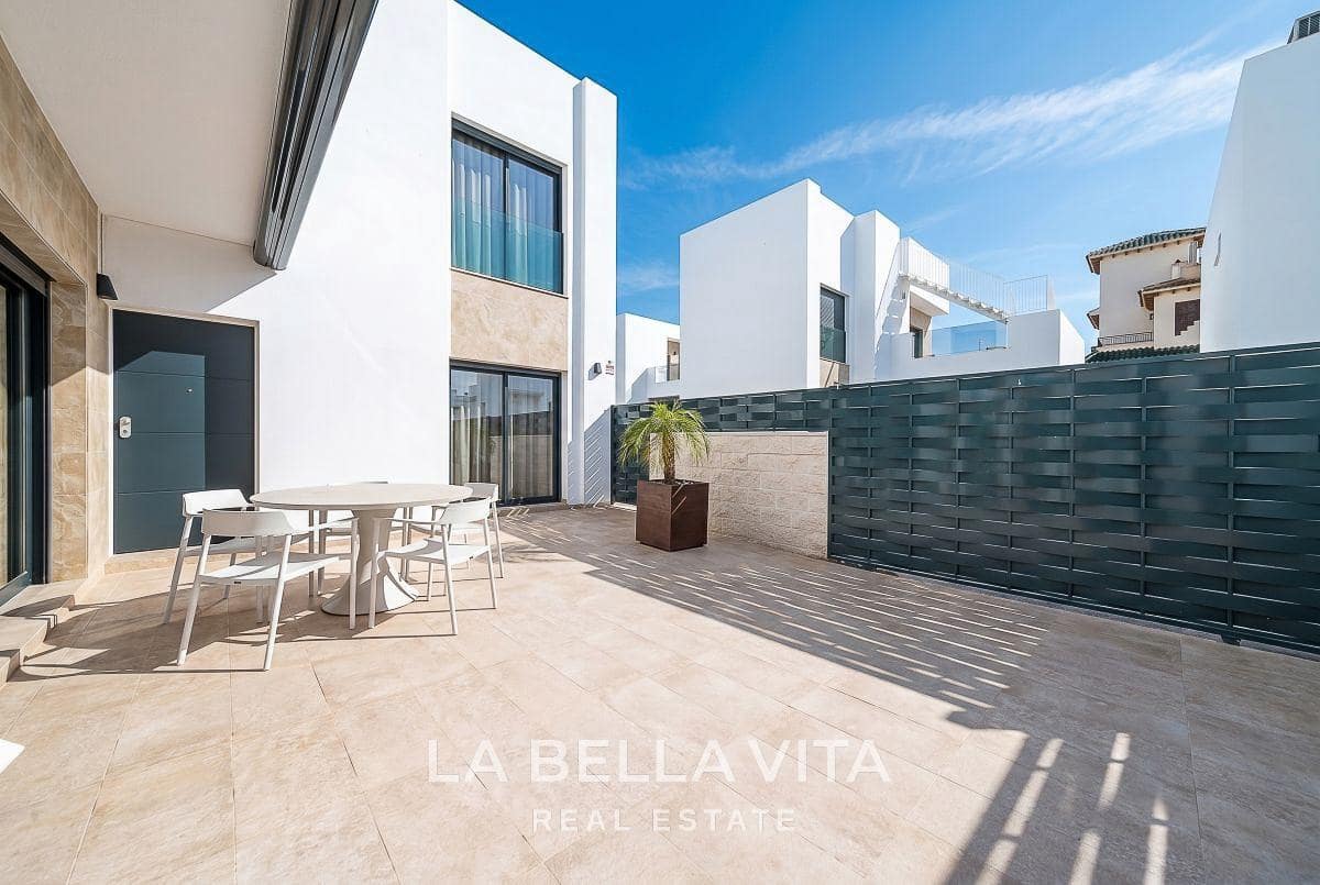 3 soverom Villa til salgs i Rojales med svømmebasseng - € 499 000 (Ref: 9833894)