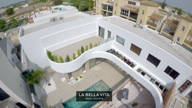 4 quarto Moradia Geminada para venda em Heredades, Almoradí - 439 000 € (Ref: 9900212)