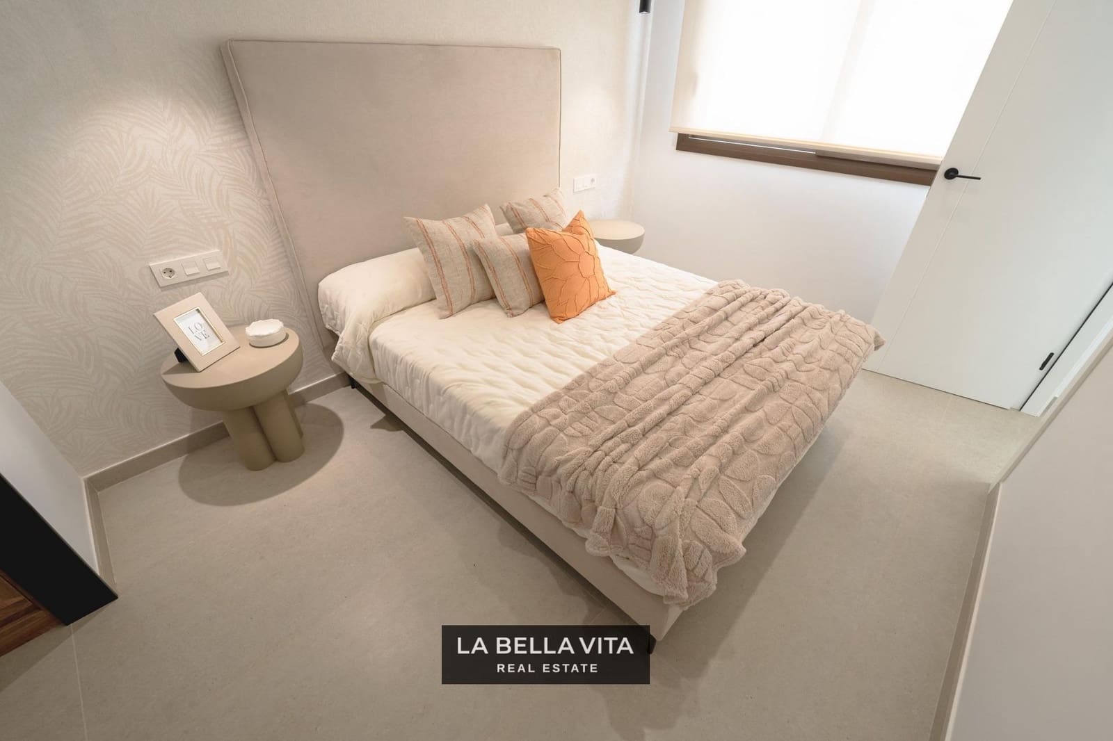 Pareado de 4 habitaciones en Heredades en venta - 439.000 € (Ref: 9900212)
