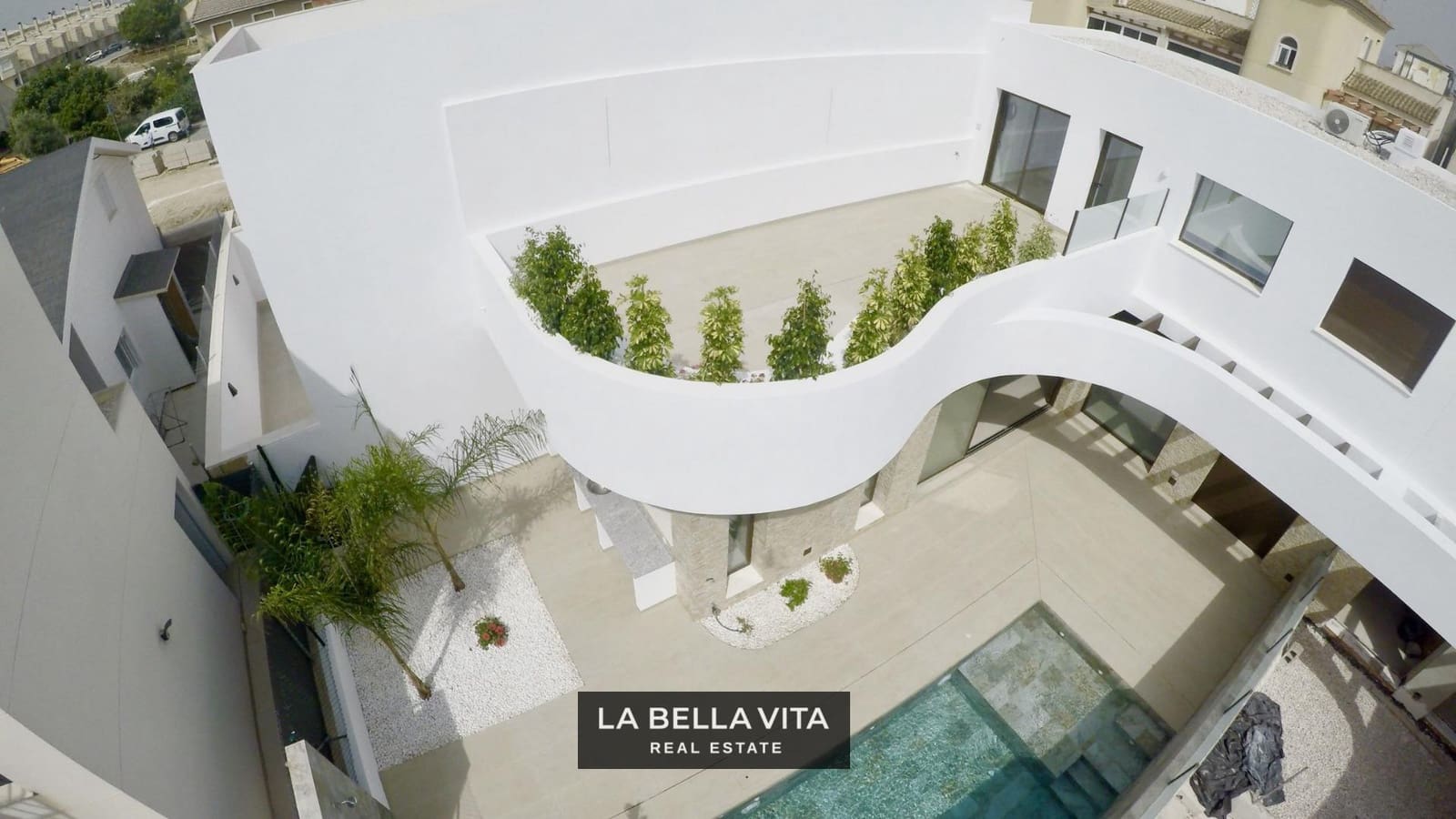 Pareado de 4 habitaciones en Heredades en venta - 439.000 € (Ref: 9900212)