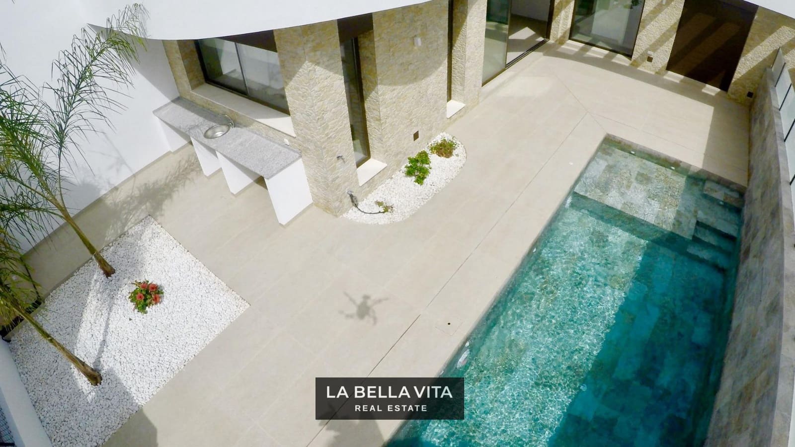 Pareado de 4 habitaciones en Heredades en venta - 439.000 € (Ref: 9900212)