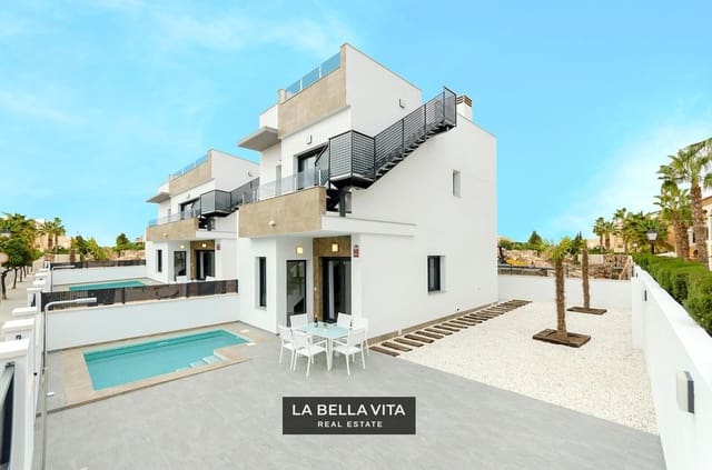 3 Zimmer Villa zu verkaufen in El Chaparral - La Siesta - La Torreta, Torrevieja mit Pool - 424.000 € (Ref: 9900215)