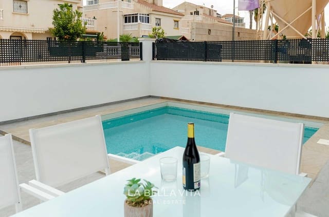 3 chambre Villa/Maison à vendre à El Limonar, Torrevieja avec piscine - 424 000 € (Ref: 9900215)
