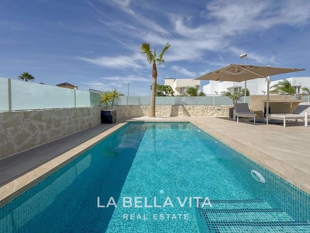 3 soverom Villa til salgs i Ciudad Quesada, Rojales med svømmebasseng - € 550 000 (Ref: 9900217)