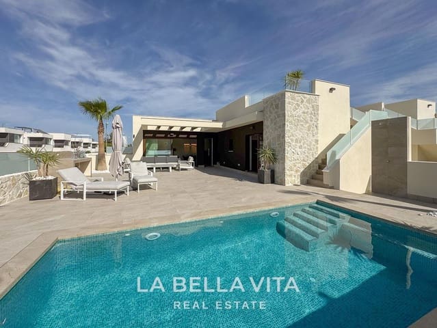 3 soverom Villa til salgs i Ciudad Quesada, Rojales med svømmebasseng - € 550 000 (Ref: 9900217)