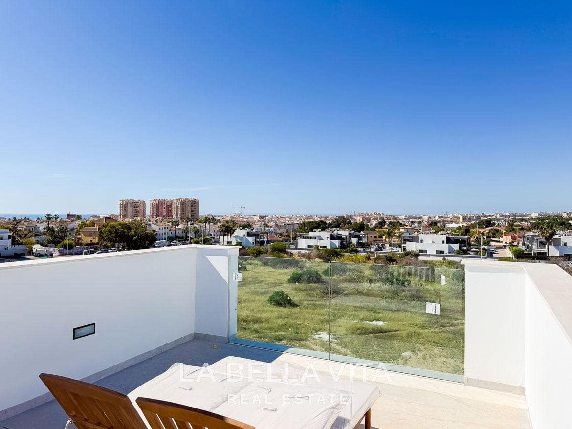 3 bedroom Villa for sale in Aguas Nuevas with pool - € 499,900 (Ref: 9900218)