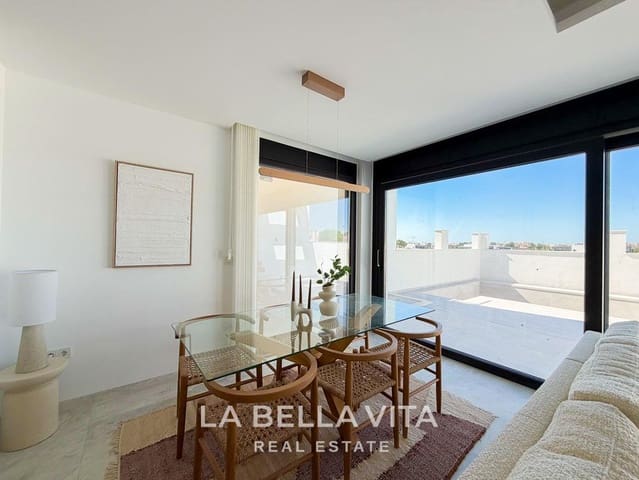 3 bedroom Villa for sale in Aguas Nuevas, Torrevieja with pool - € 499,900 (Ref: 9900218)