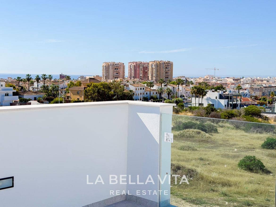 3 bedroom Villa for sale in Aguas Nuevas with pool - € 499,900 (Ref: 9900218)