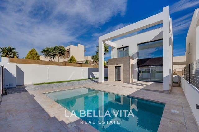 4 sovrum Villa till salu i Torreblanca, Torrevieja - 750 000 € (Ref: 9900219)
