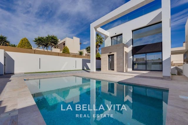 4 sovrum Villa till salu i Torreblanca, Torrevieja - 750 000 € (Ref: 9900219)