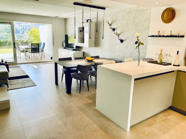 3 soveværelse Byhus til salg i La Cala Golf, Mijas med swimmingpool garage - € 695.000 (Ref: 9085995)