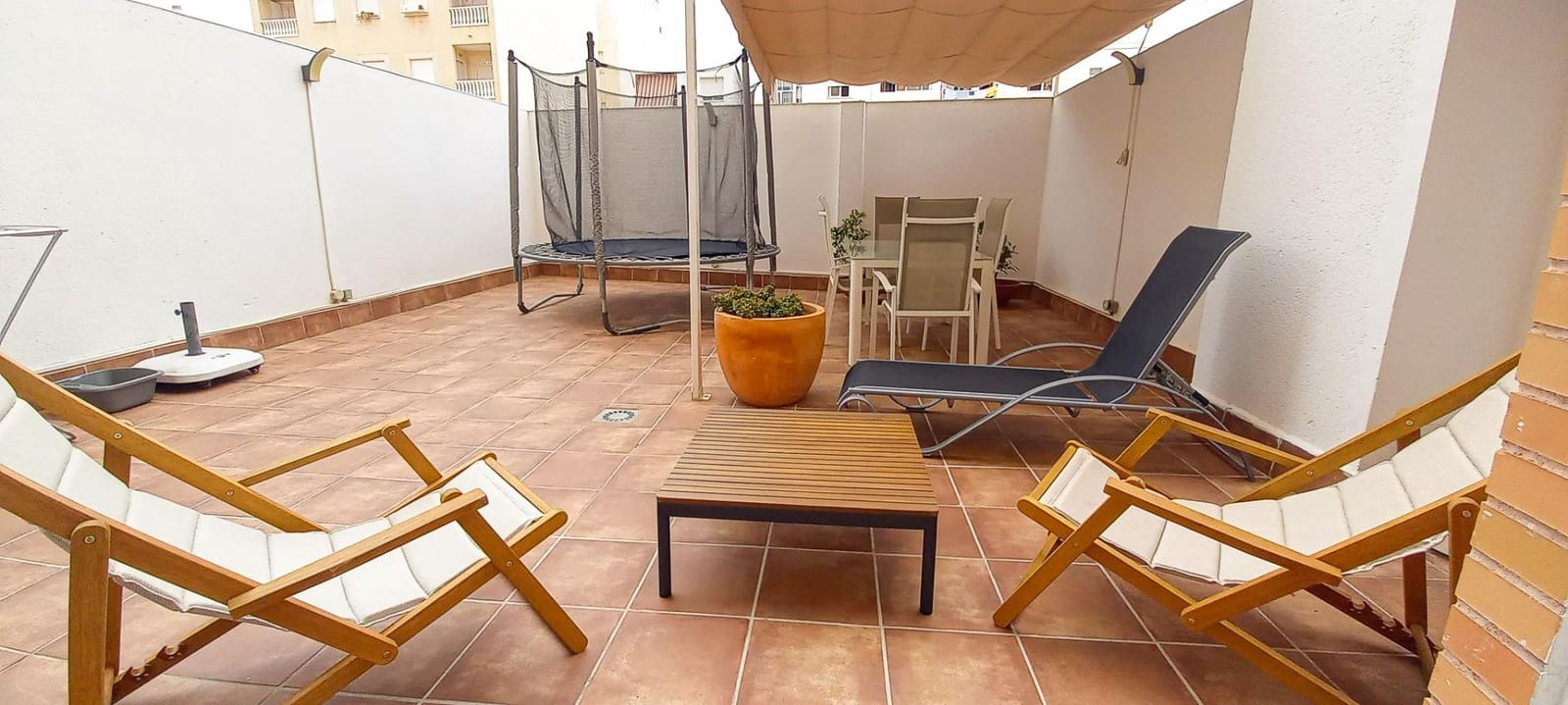 3 bedroom Apartment for rent in Torrevieja with garage - € 1,300 (Ref: 10000483)