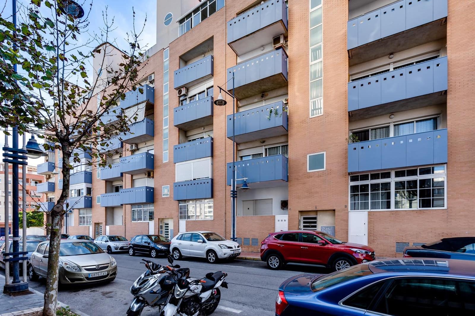 3 bedroom Apartment for rent in Torrevieja with garage - € 1,300 (Ref: 10000483)