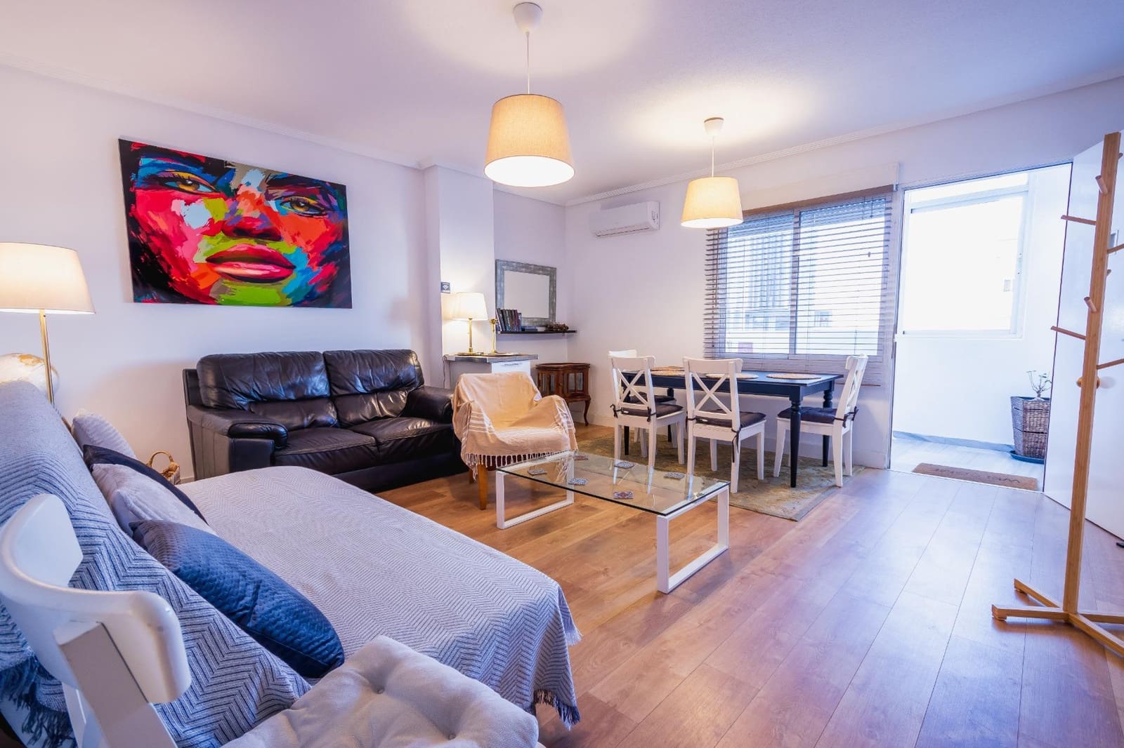 3 bedroom Apartment for rent in Torrevieja with garage - € 1,300 (Ref: 10000483)