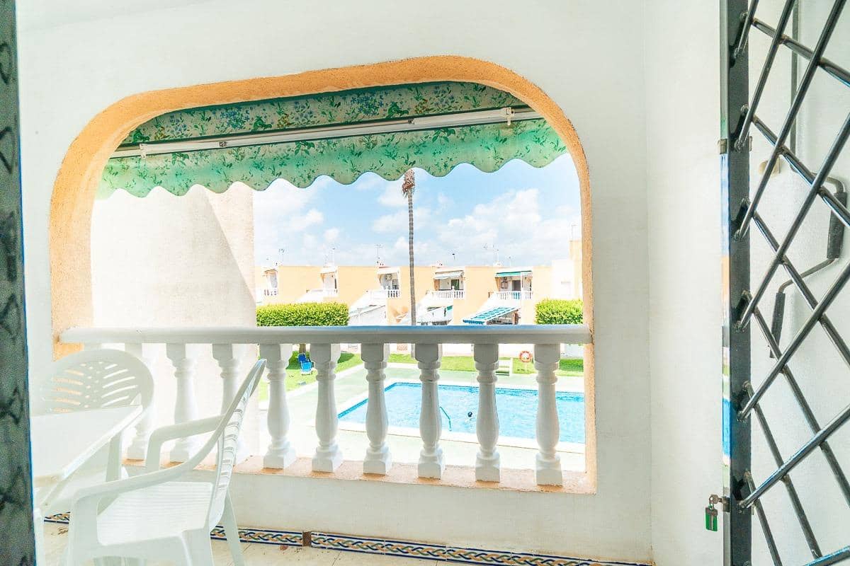 1 soverom Leilighet til salgs i Torrevieja med svømmebasseng - € 149 000 (Ref: 10000486)