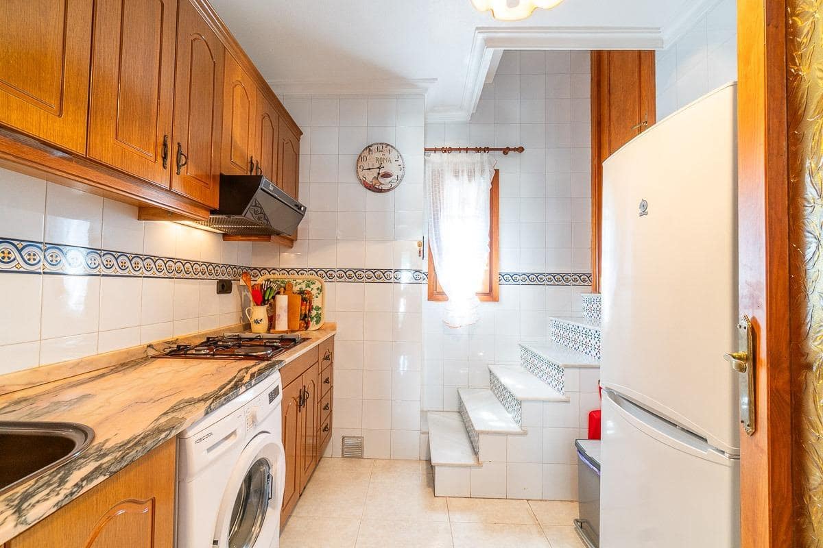 1 soverom Leilighet til salgs i Torrevieja med svømmebasseng - € 149 000 (Ref: 10000486)