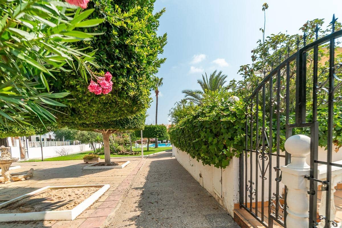 1 soverom Leilighet til salgs i Torrevieja med svømmebasseng - € 149 000 (Ref: 10000486)