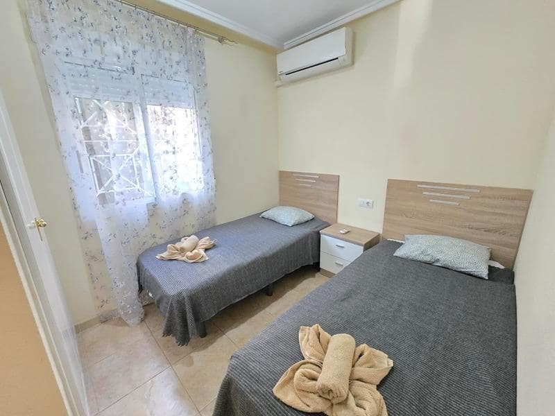 3 bedroom Terraced Villa for sale in Torrevieja with pool - € 264,000 (Ref: 10000489)