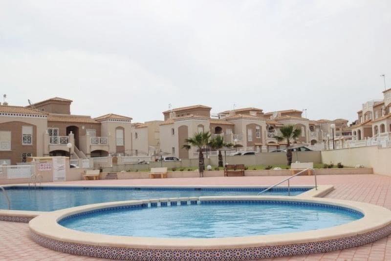 3 bedroom Terraced Villa for sale in Torrevieja with pool - € 264,000 (Ref: 10000489)
