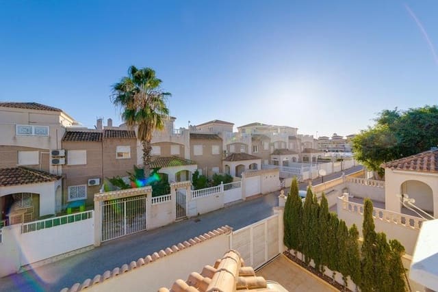 3 bedroom Terraced Villa for sale in Torreblanca, Torrevieja with pool - € 264,000 (Ref: 10000489)