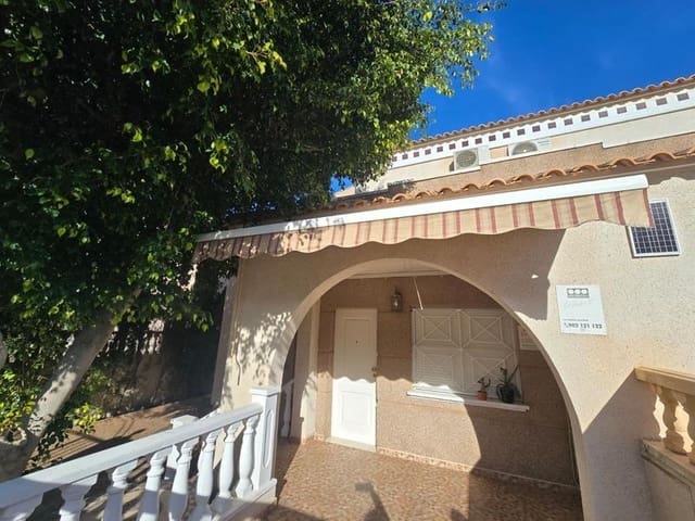 3 bedroom Terraced Villa for sale in Torreblanca, Torrevieja with pool - € 264,000 (Ref: 10000489)