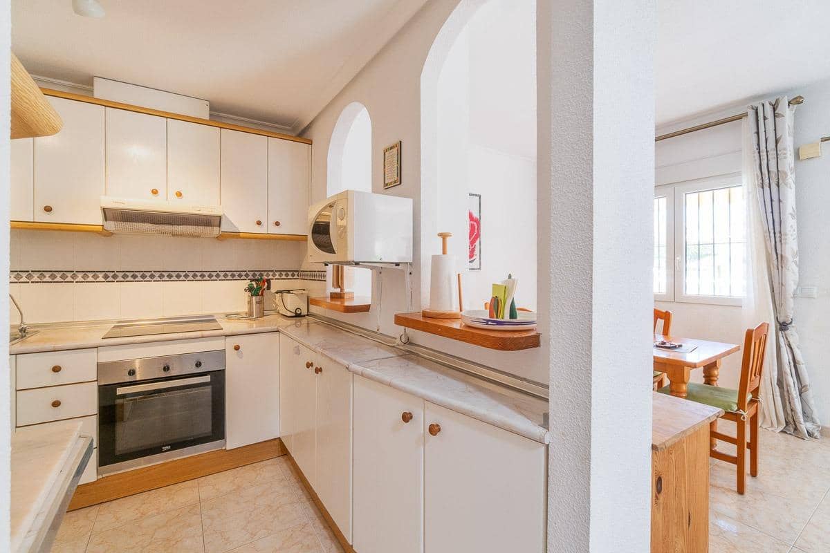 2 sypialnia Willa na sprzedaż w Playa Flamenca z basenem - 264 000 € (Ref: 10005787)