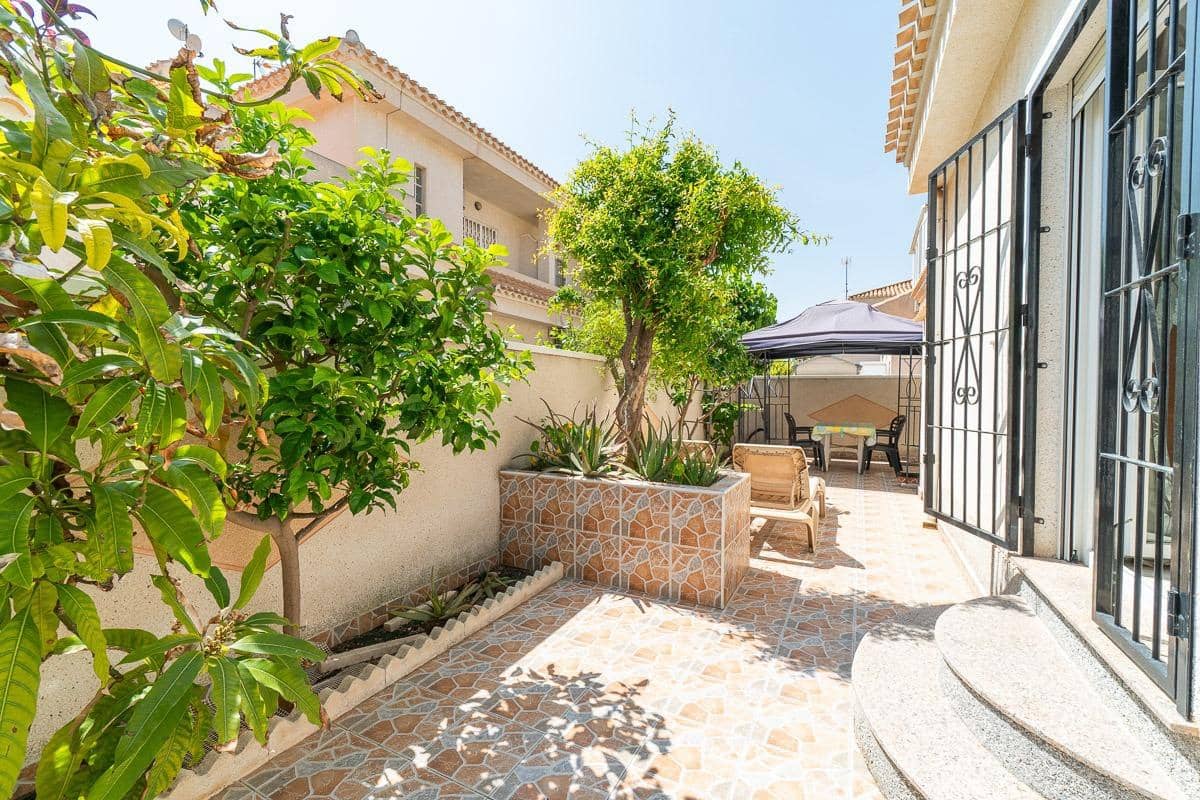 2 sypialnia Willa na sprzedaż w Playa Flamenca z basenem - 264 000 € (Ref: 10005787)