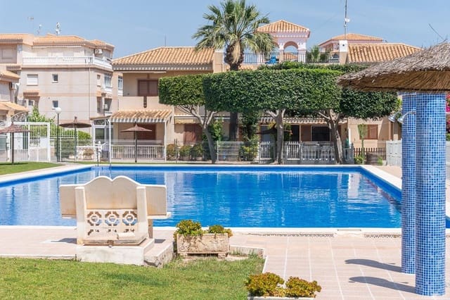2 sypialnia Willa na sprzedaż w Playa Flamenca, Orihuela z basenem - 264 000 € (Ref: 10005787)