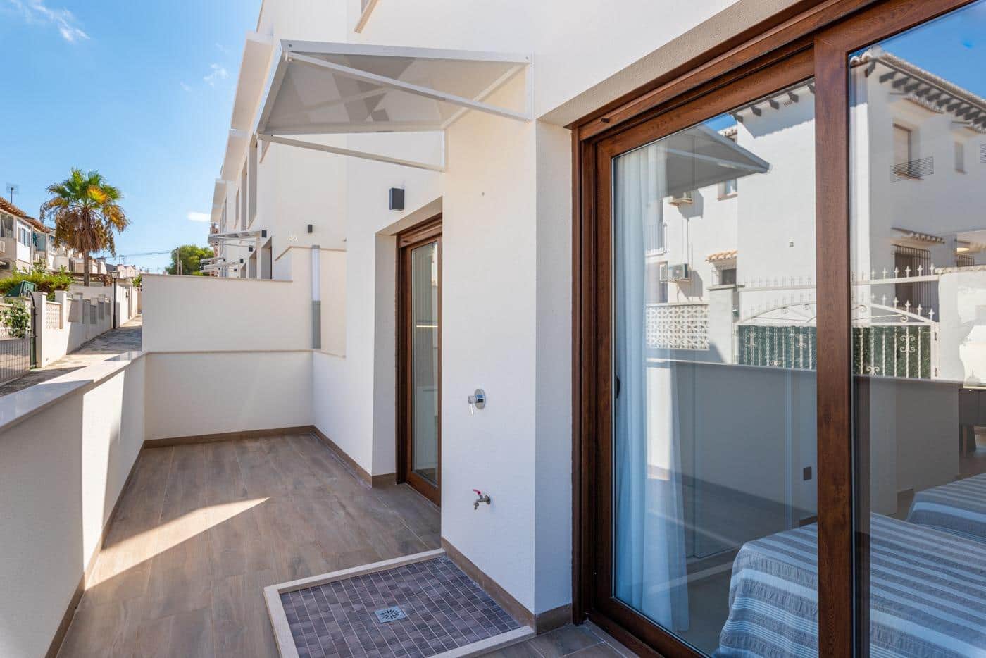Bungalow de 2 habitaciones en Los Balcones en venta con piscina - 265.000 € (Ref: 10005789)