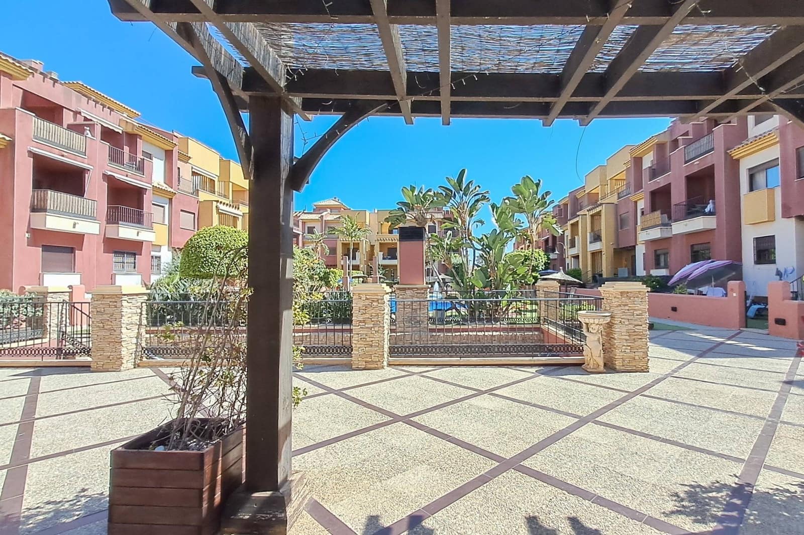 2 soveværelse Lejlighed til salg i Orihuela Costa med swimmingpool garage - € 239.000 (Ref: 10005790)