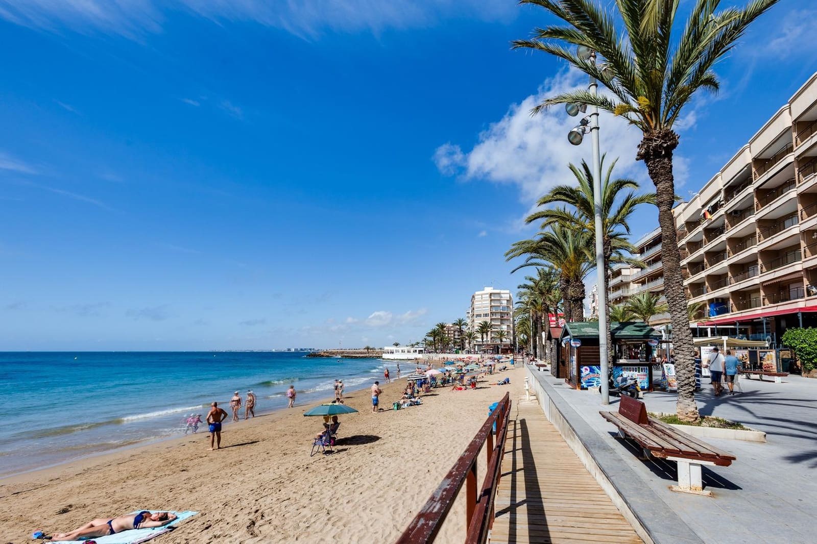 2 soveværelse Lejlighed til leje i Torrevieja - € 780 (Ref: 10009275)