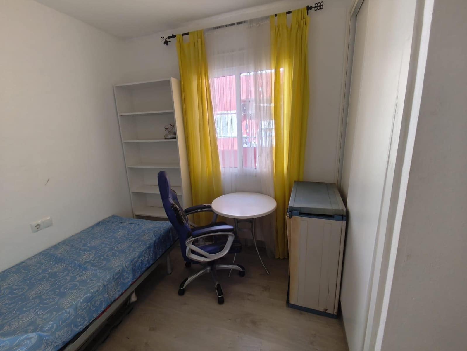 2 soveværelse Lejlighed til leje i Torrevieja - € 780 (Ref: 10009275)