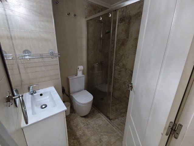 2 sovrum Lägenhet att hyra i Avenida Habaneras - Curva de Palangre, Torrevieja - 780 € (Ref: 10009275)