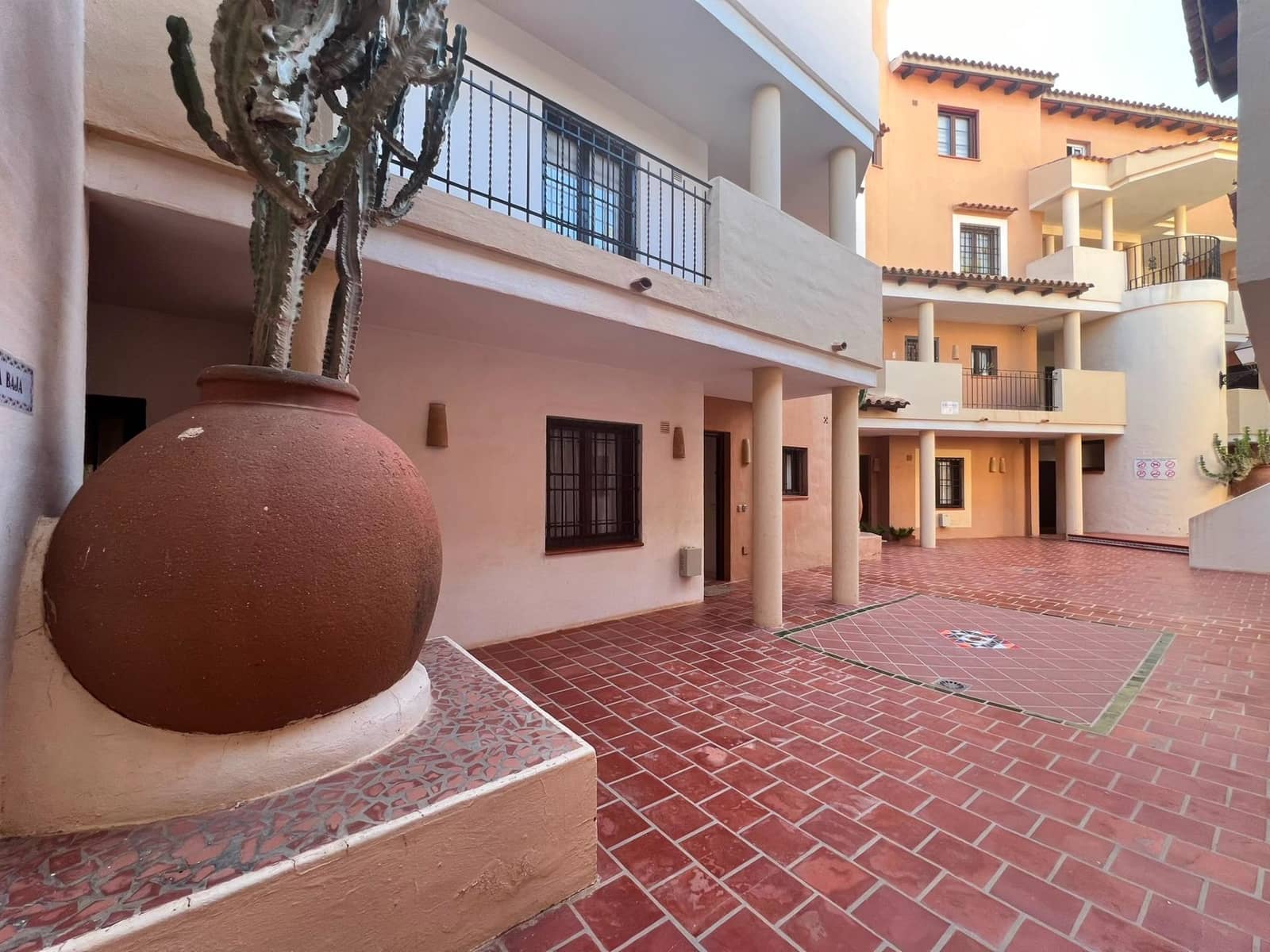 2 soverom Leilighet til salgs i Torrevieja - € 230 000 (Ref: 10011622)