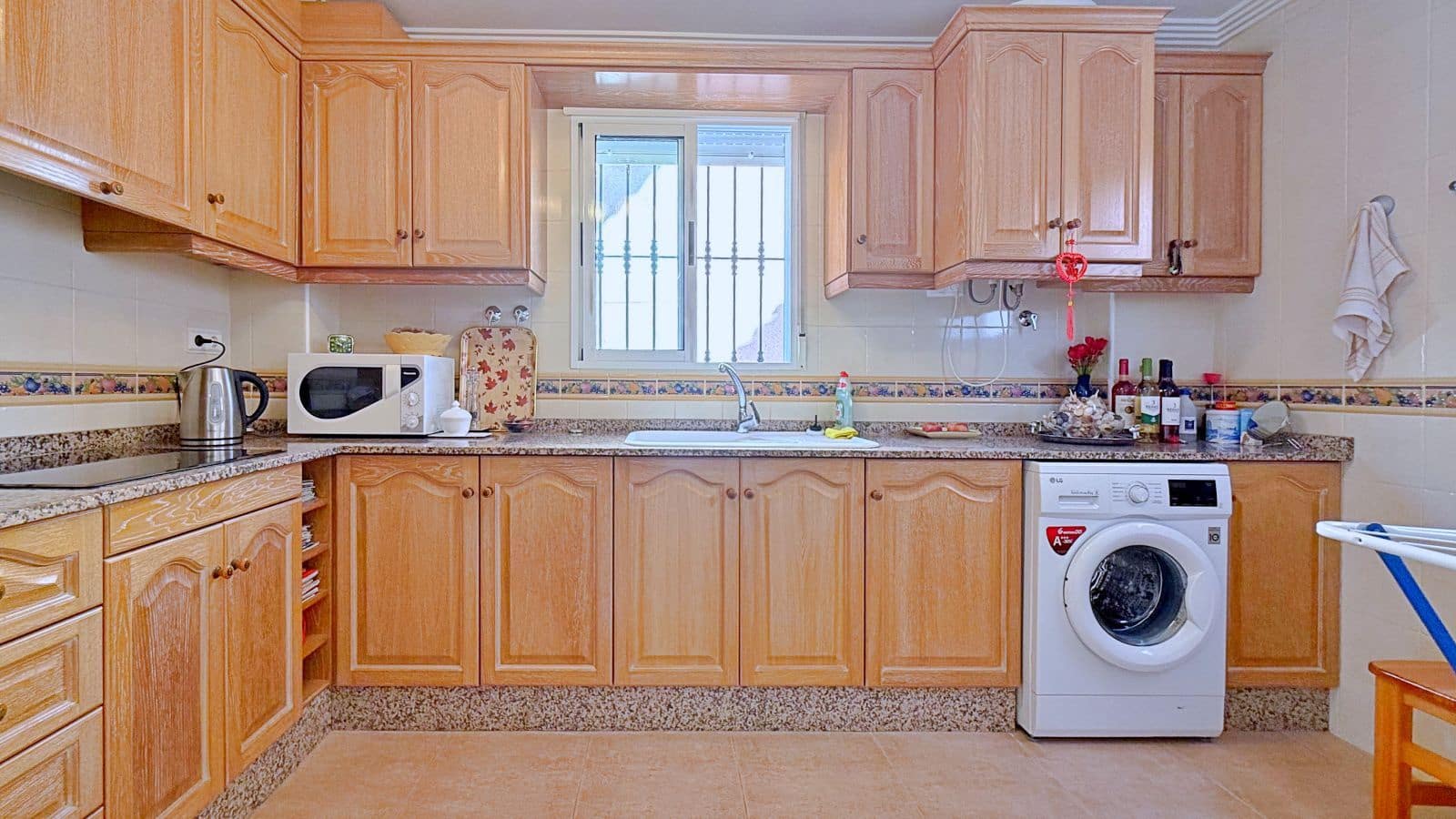 4 bedroom Villa for sale in Orihuela - € 379,000 (Ref: 10015779)