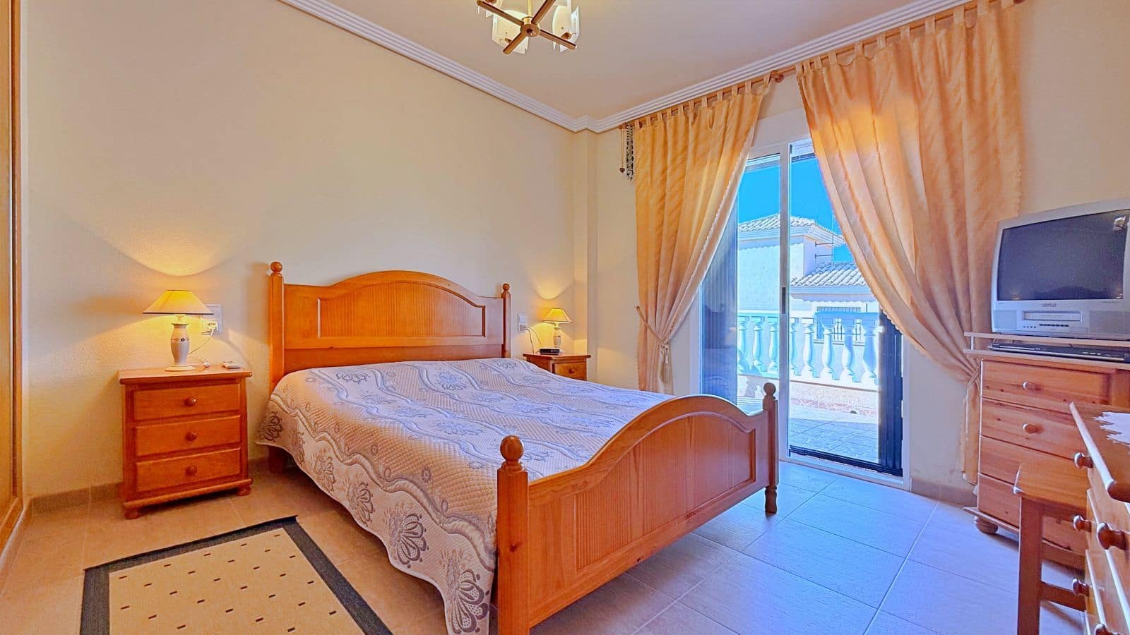 4 bedroom Villa for sale in Orihuela - € 379,000 (Ref: 10015779)