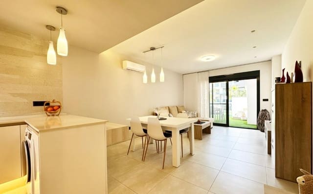 Apartamento de 2 habitaciones en El Raso, Guardamar del Segura en venta con piscina - 285.000 € (Ref: 10017685)