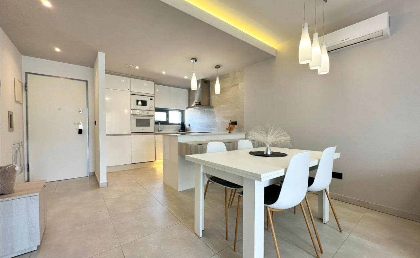 Apartamento de 2 habitaciones en El Raso en venta con piscina - 285.000 € (Ref: 10017685)