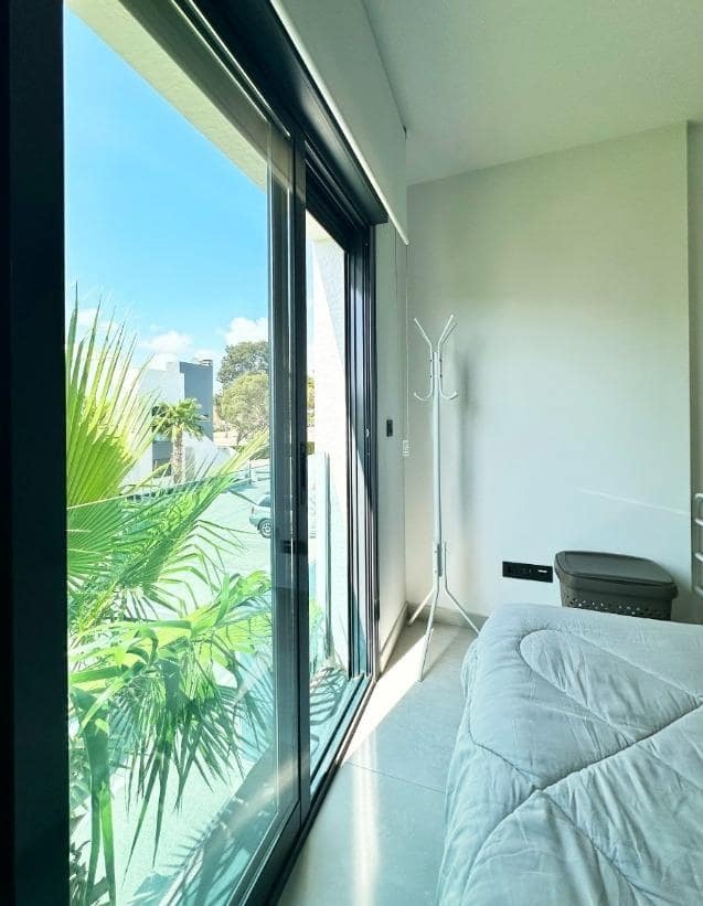 Apartamento de 2 habitaciones en El Raso en venta con piscina - 285.000 € (Ref: 10017685)