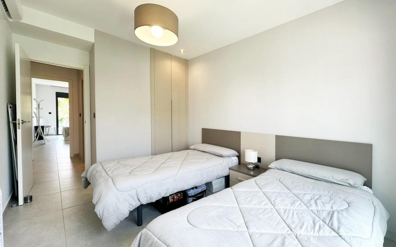 Apartamento de 2 habitaciones en El Raso en venta con piscina - 285.000 € (Ref: 10017685)