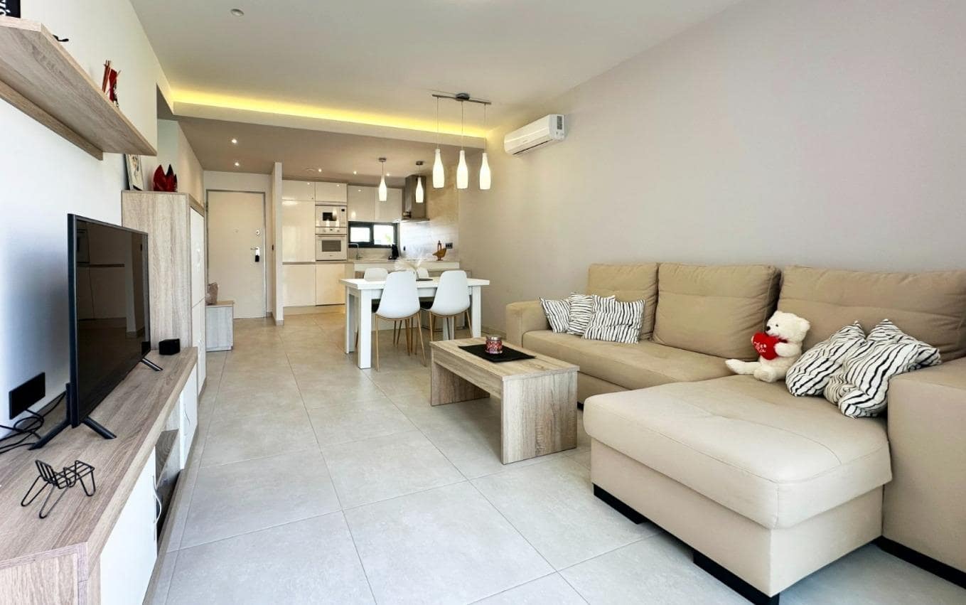 Apartamento de 2 habitaciones en El Raso en venta con piscina - 285.000 € (Ref: 10017685)