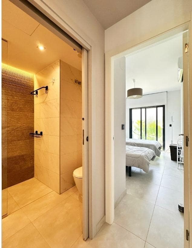 Apartamento de 2 habitaciones en El Raso en venta con piscina - 285.000 € (Ref: 10017685)