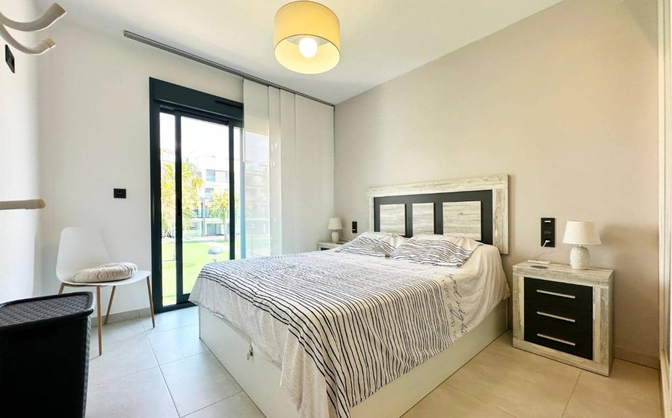 Apartamento de 2 habitaciones en El Raso en venta con piscina - 285.000 € (Ref: 10017685)