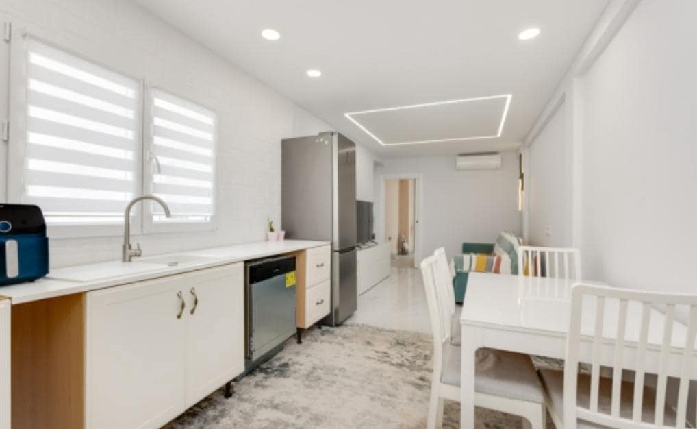 3 soveværelse Lejlighed til salg i Torrevieja - € 245.000 (Ref: 10017686)